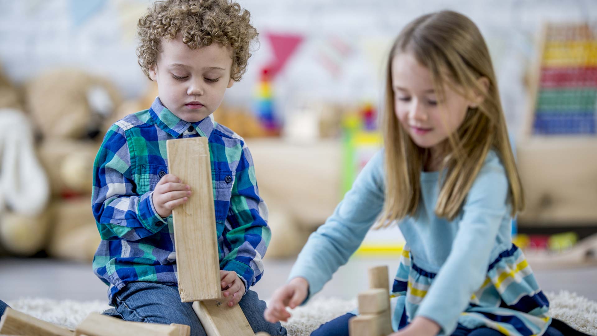 Inauguration boîte à livres et lecture pour enfants à l'agence de Brive-la-Gaillarde